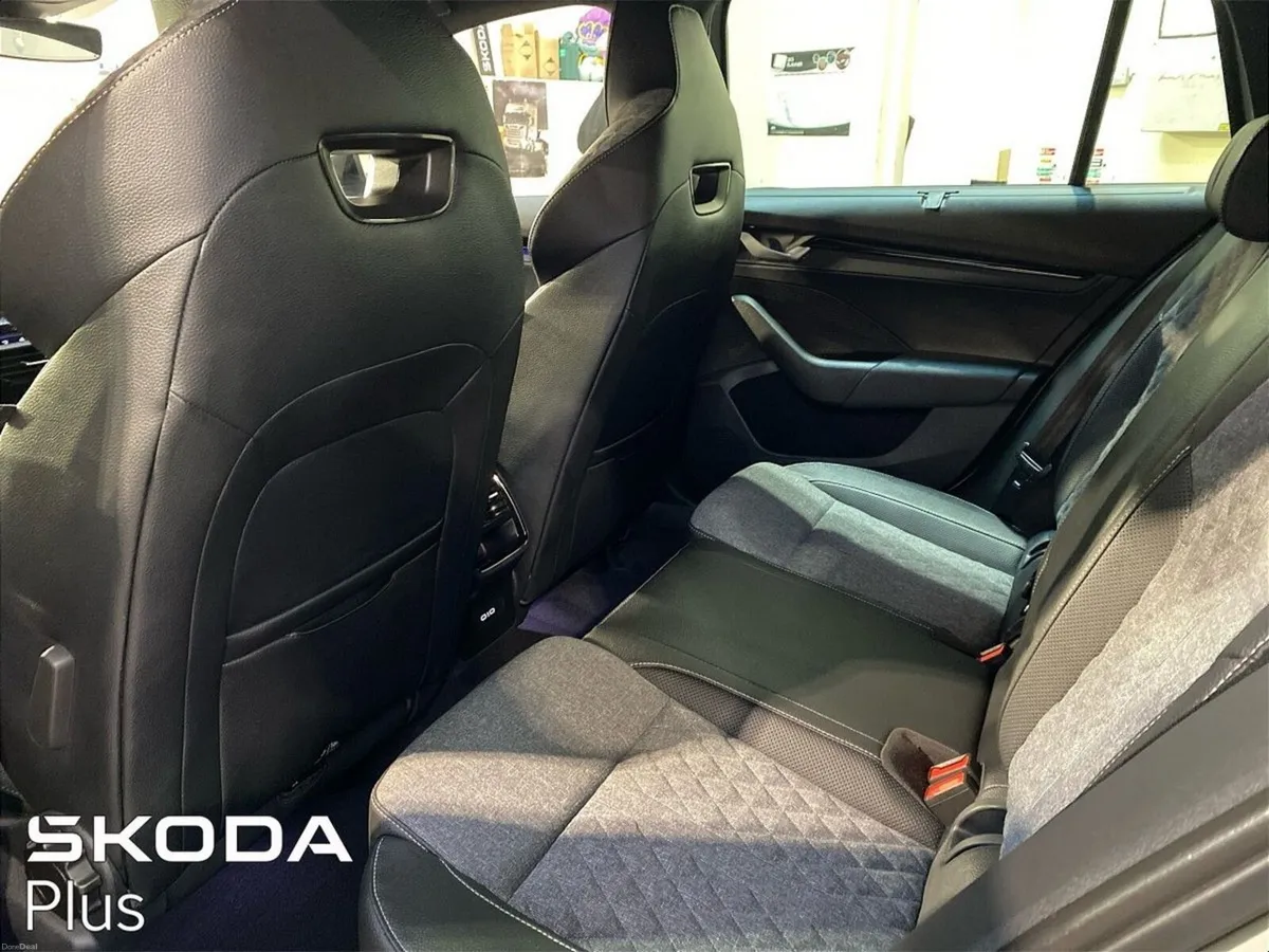 Skoda Octavia Combi Sportline 2.0TDI 150bhp DSG - Image 6