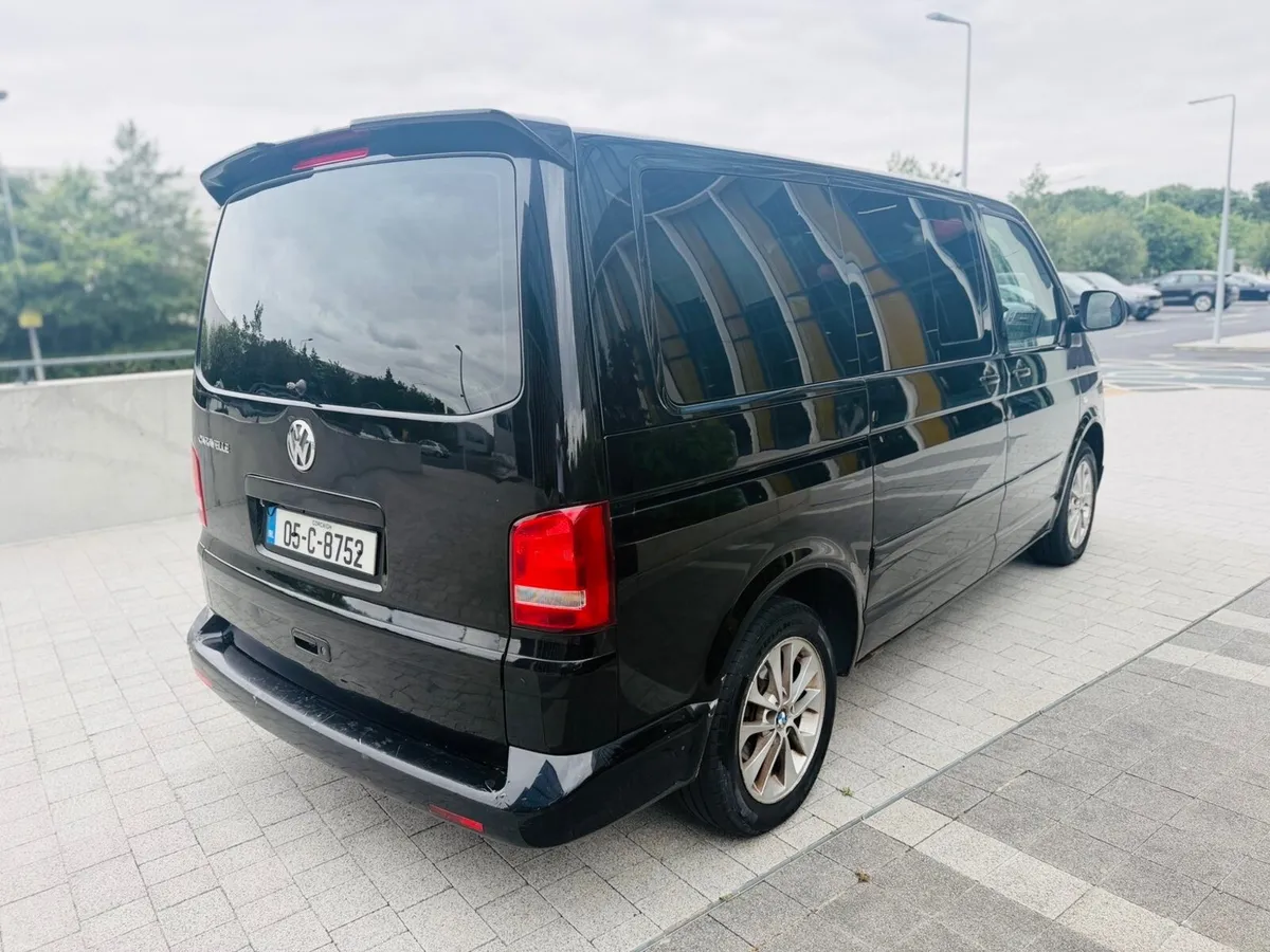 Volkswagen Caravelle Executive - Image 3