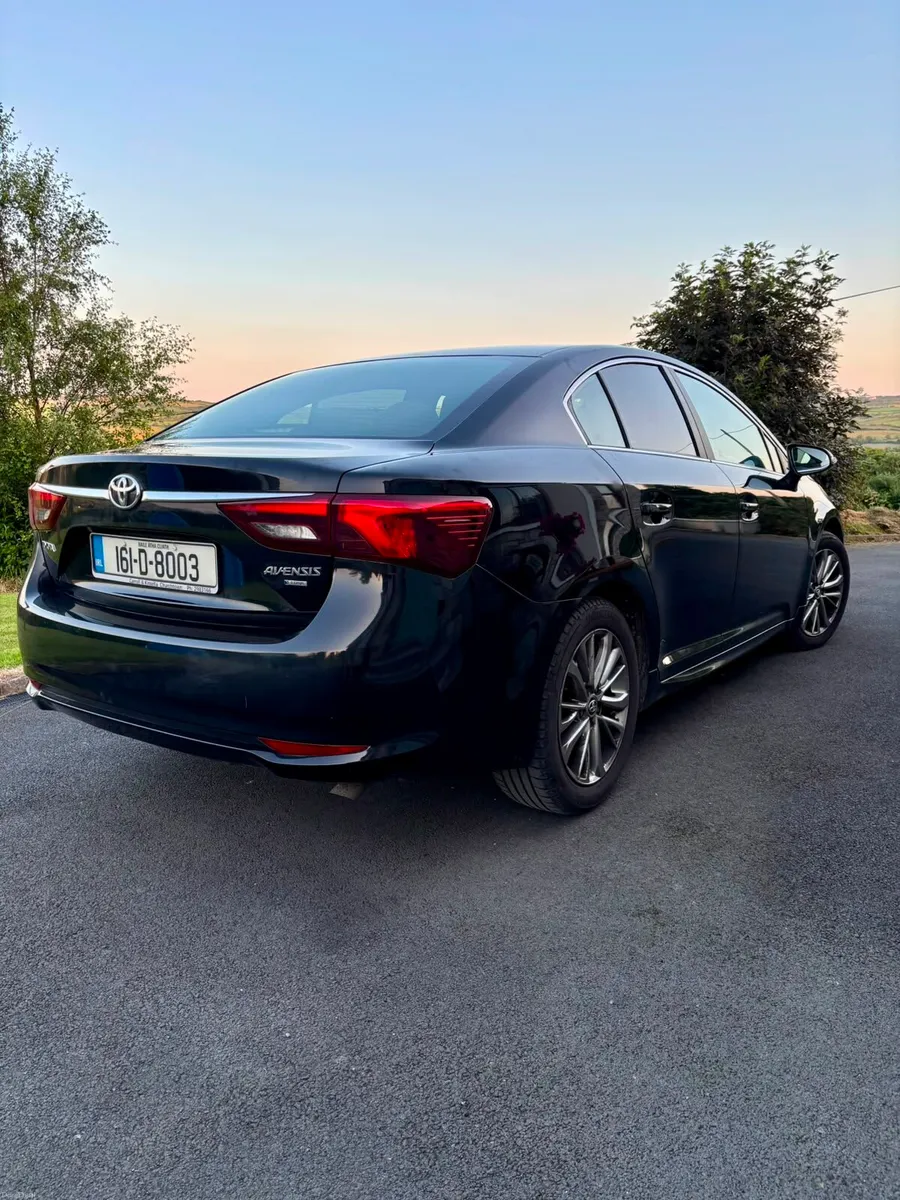 Toyota avensis luna 1.6 - Image 5