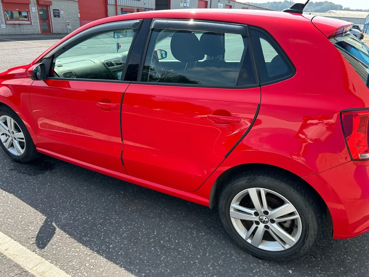 Volkswagon polo - Image 4