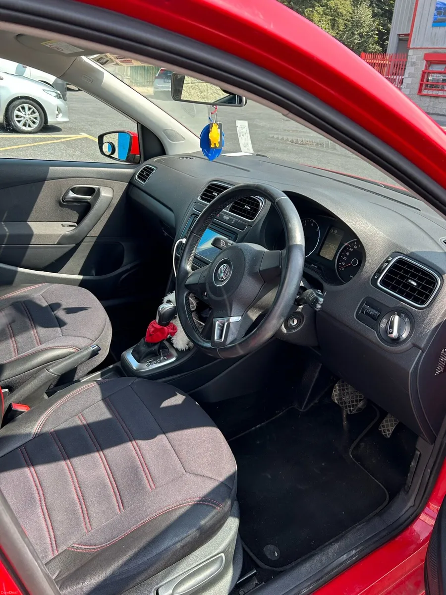 Volkswagon polo - Image 6