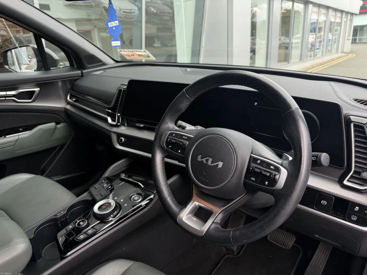 Kia Sportage 1.6 PETROL HEV HYBRID Anniversary - Image 2