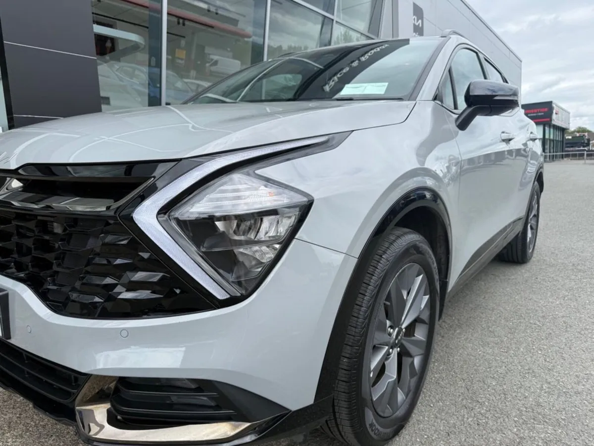 Kia Sportage 1.6 PETROL HEV HYBRID Anniversary - Image 3