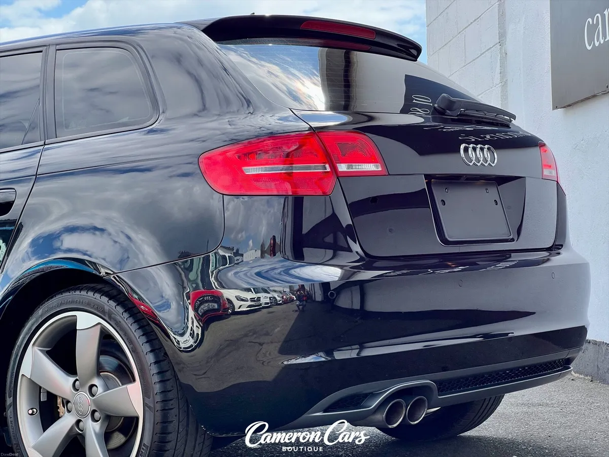 AUDI A3 SLINE AUTOMATIC BLACK ON BLACK - Image 5
