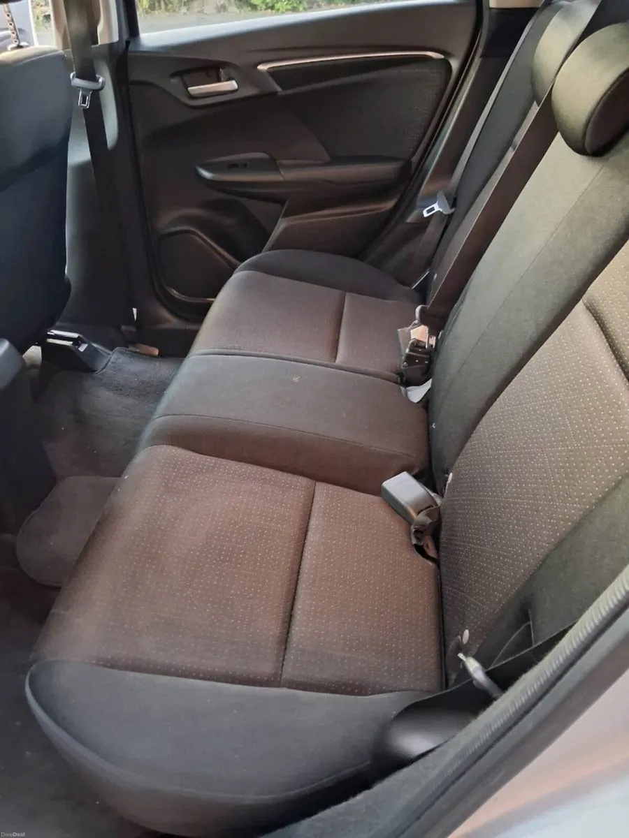 Automatic honda fit hybrid 5dr - Image 5