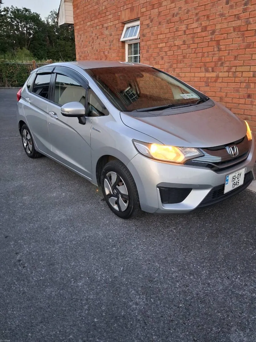 Automatic honda fit hybrid 5dr - Image 1