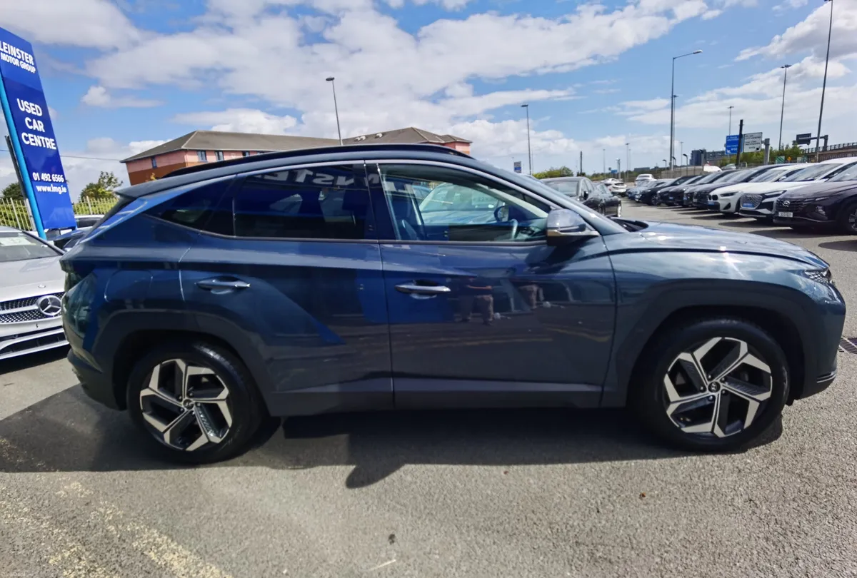 HYUNDAI TUCSON 1.6 ULTIMATE **SUNROOF** AUTO PHEV - Image 5