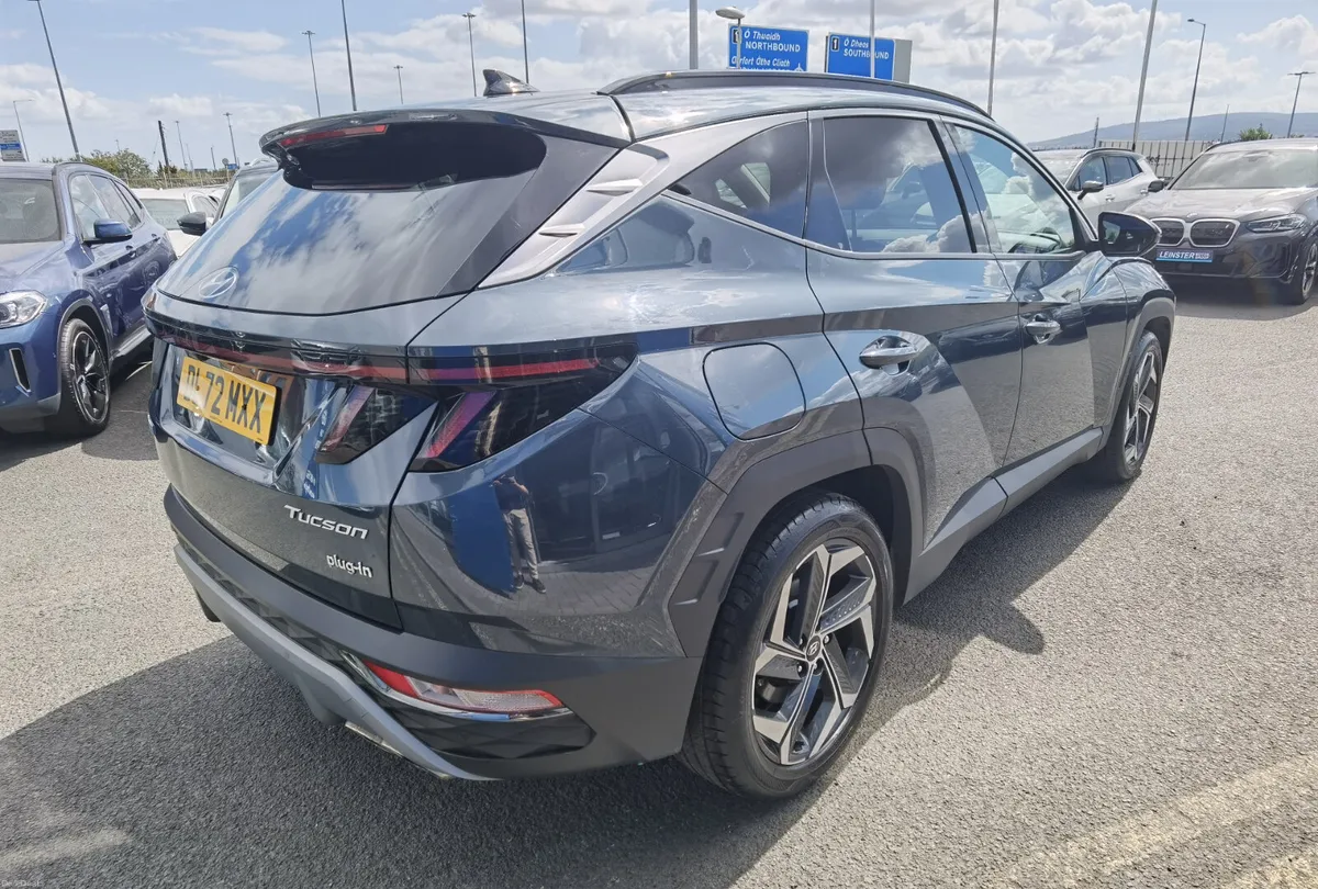 HYUNDAI TUCSON 1.6 ULTIMATE **SUNROOF** AUTO PHEV - Image 6
