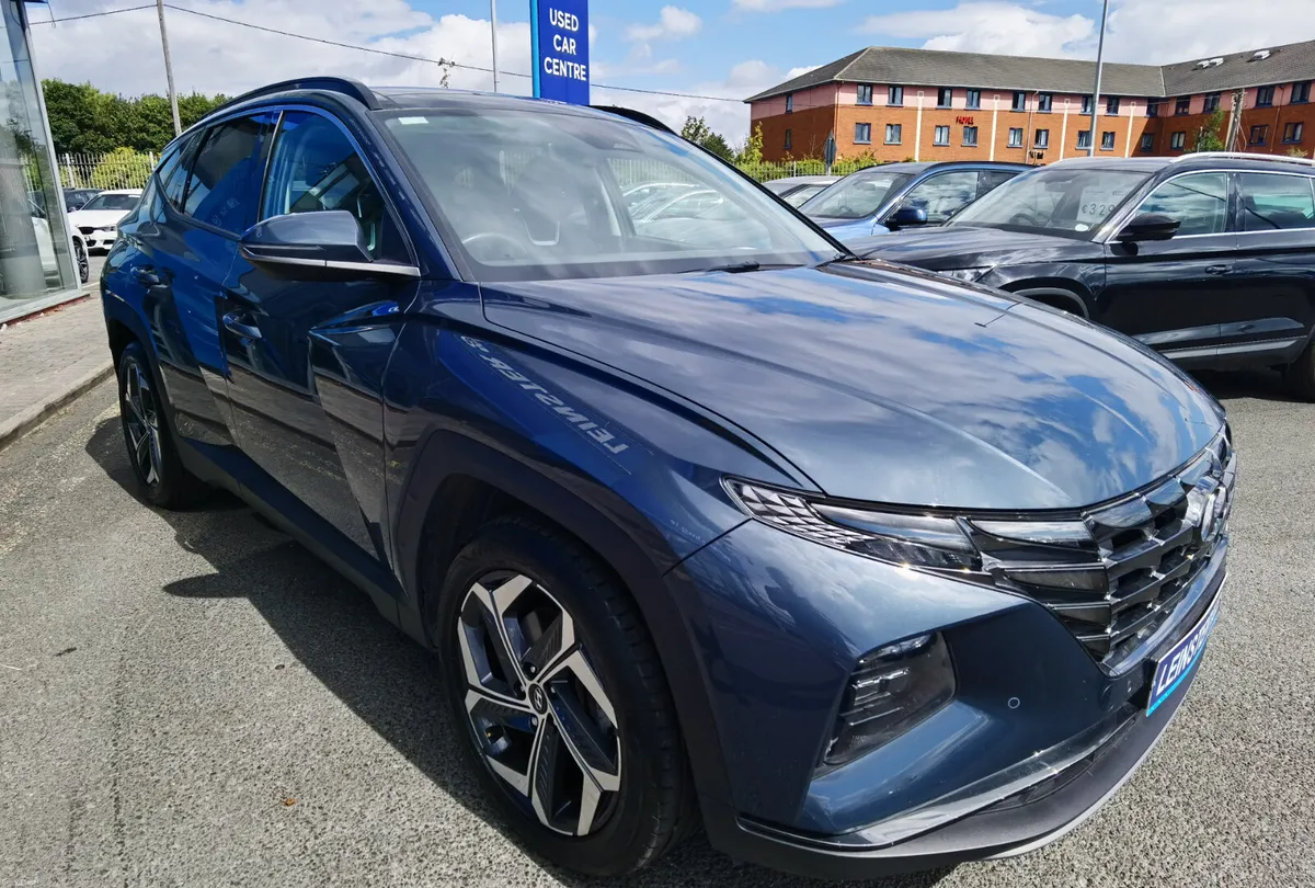 HYUNDAI TUCSON 1.6 ULTIMATE **SUNROOF** AUTO PHEV - Image 4