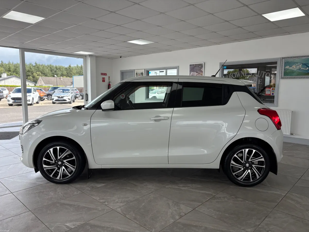 2021 Suzuki Swift SZ5 1.2L Petrol LOW MILAGE - Image 6