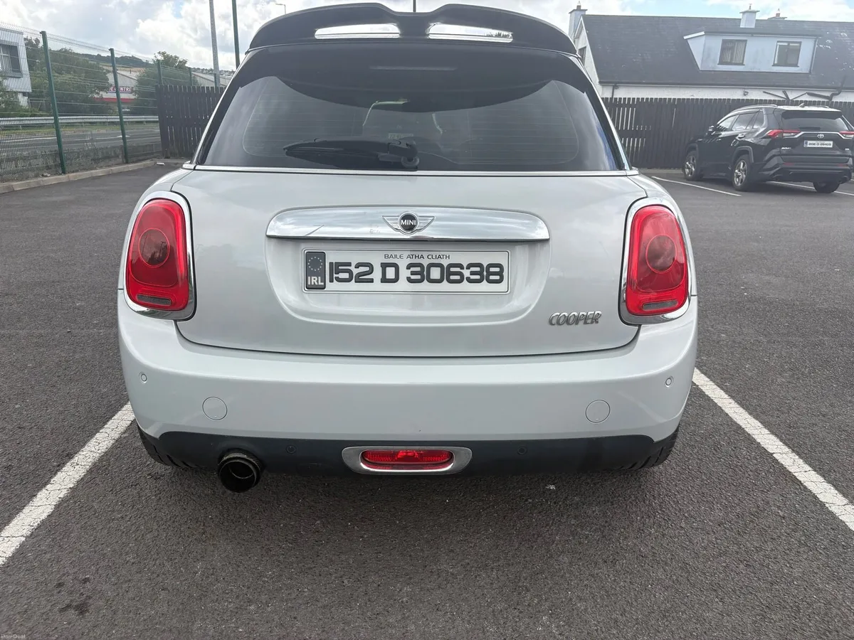 Mini Cooper 1.5 petrol manual - Image 3
