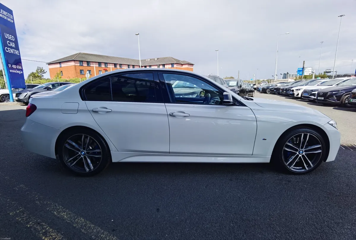 BMW 3 SERIES 330E M SPORT SHADOW EDITION AUTO PHEV - Image 4