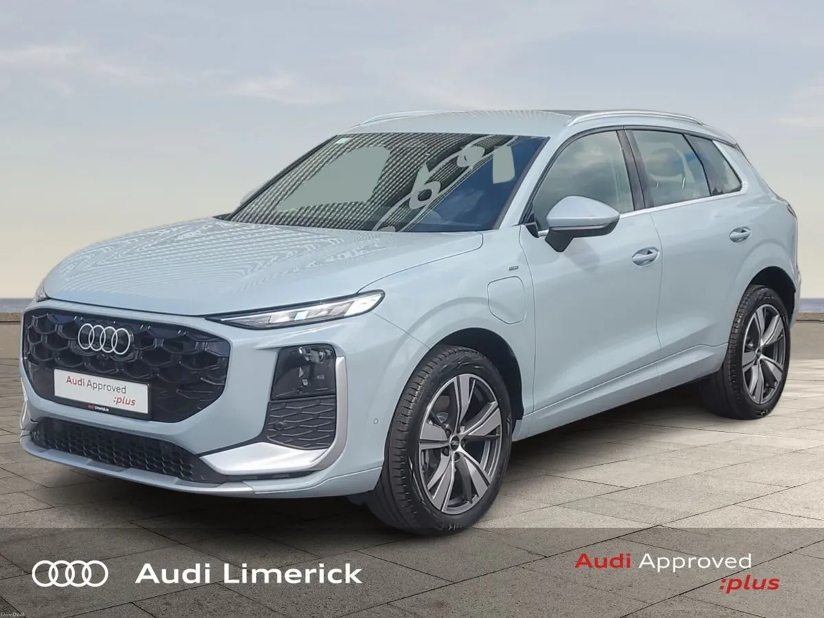 Audi Q3 *SAVE €2897 VS NEW* Q3 E HYBRID S LINE - Image 3