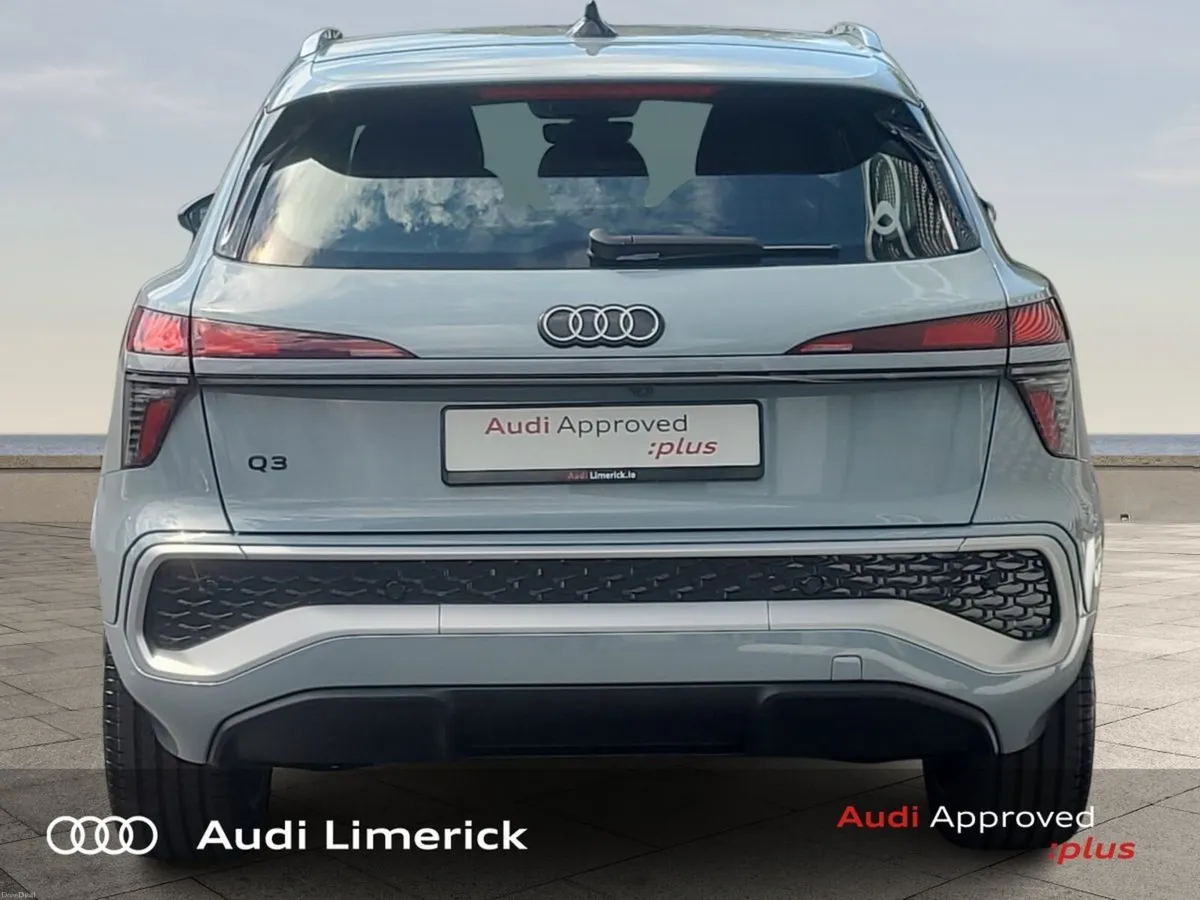 Audi Q3 *SAVE €2897 VS NEW* Q3 E HYBRID S LINE - Image 6