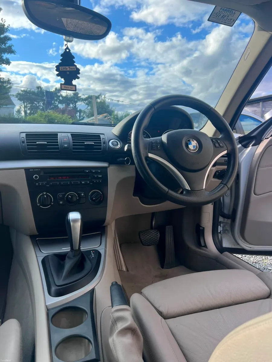 Car - Image 6
