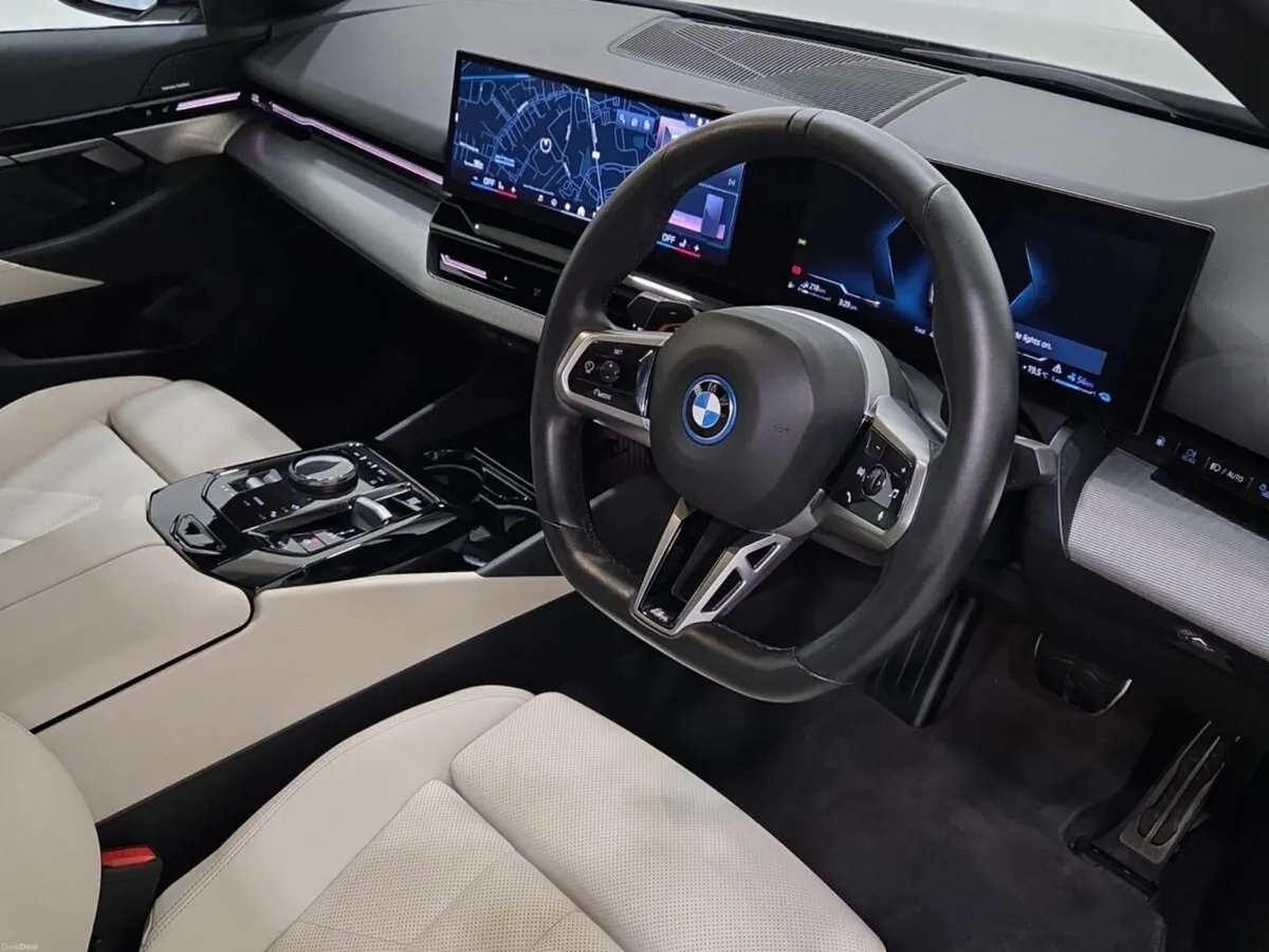 BMW 5-Series 530e M Sport Saloon - Image 6