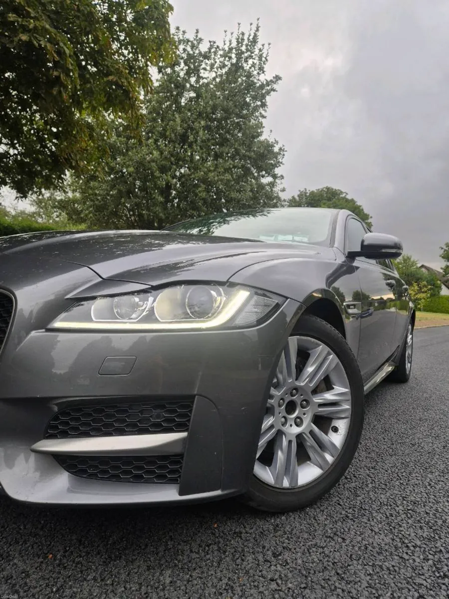 Jaguar XF Sport, LOW MILAGE, lady owner, - Image 3