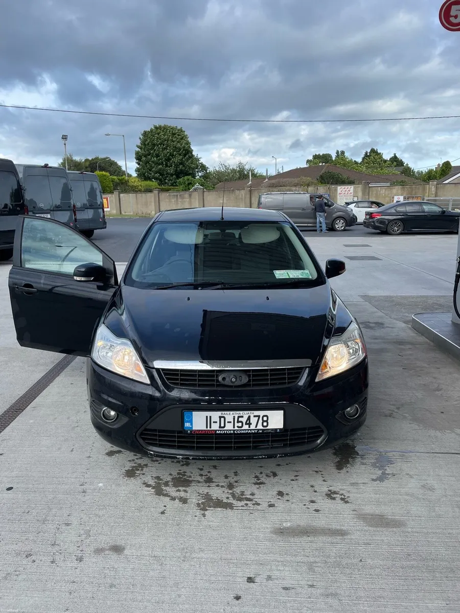 Ford focus 2011 Low milage - Image 2