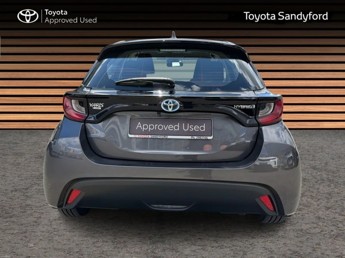 Toyota Yaris HYBRID LUNA // REAR CAMERA // TOYOTA - Image 4