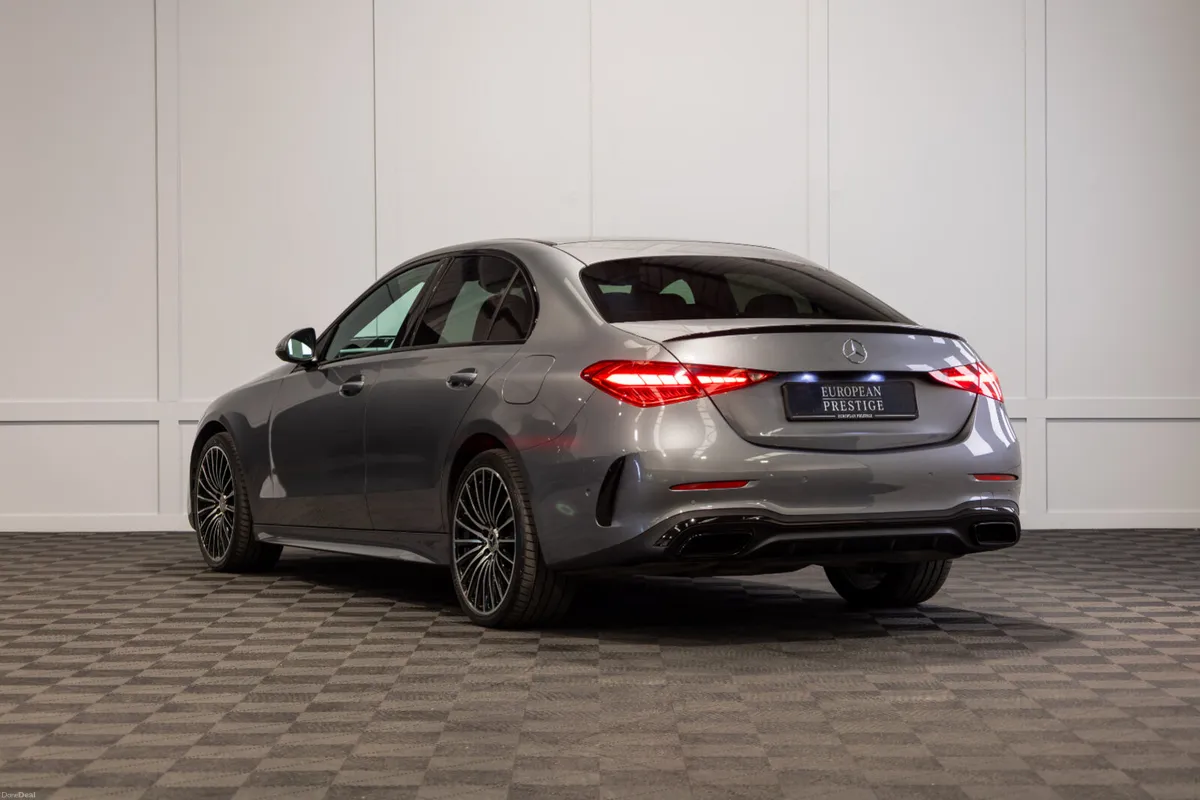 222 Mercedes-Benz C-Class C300e AMG Line Premium - Image 4