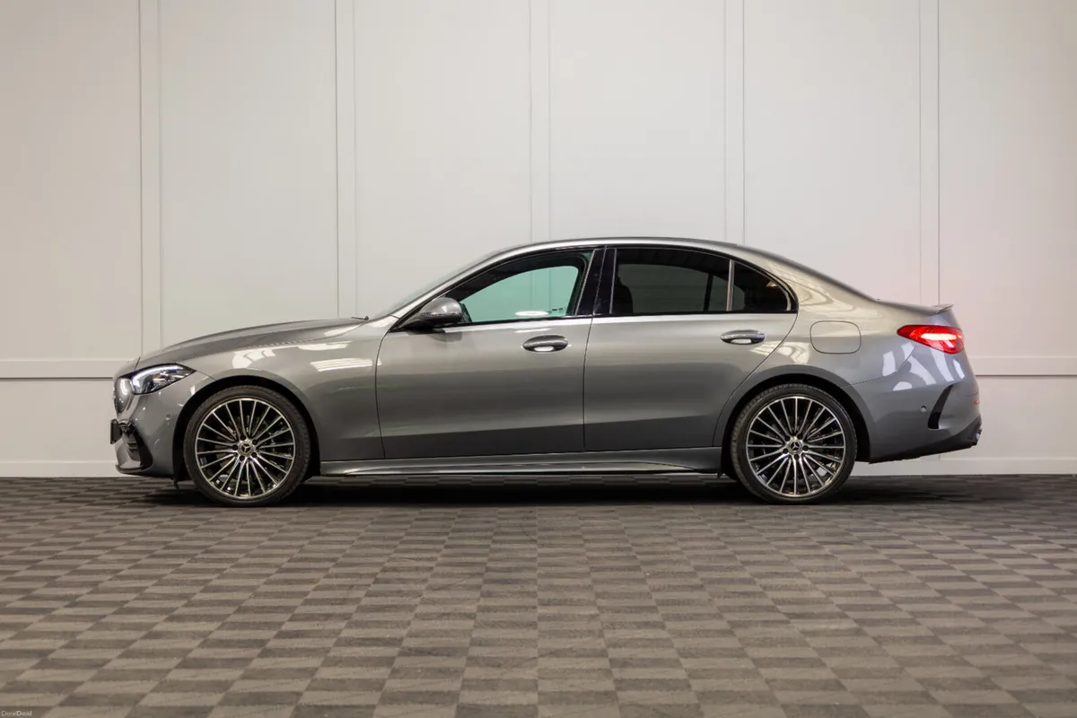 222 Mercedes-Benz C-Class C300e AMG Line Premium - Image 3