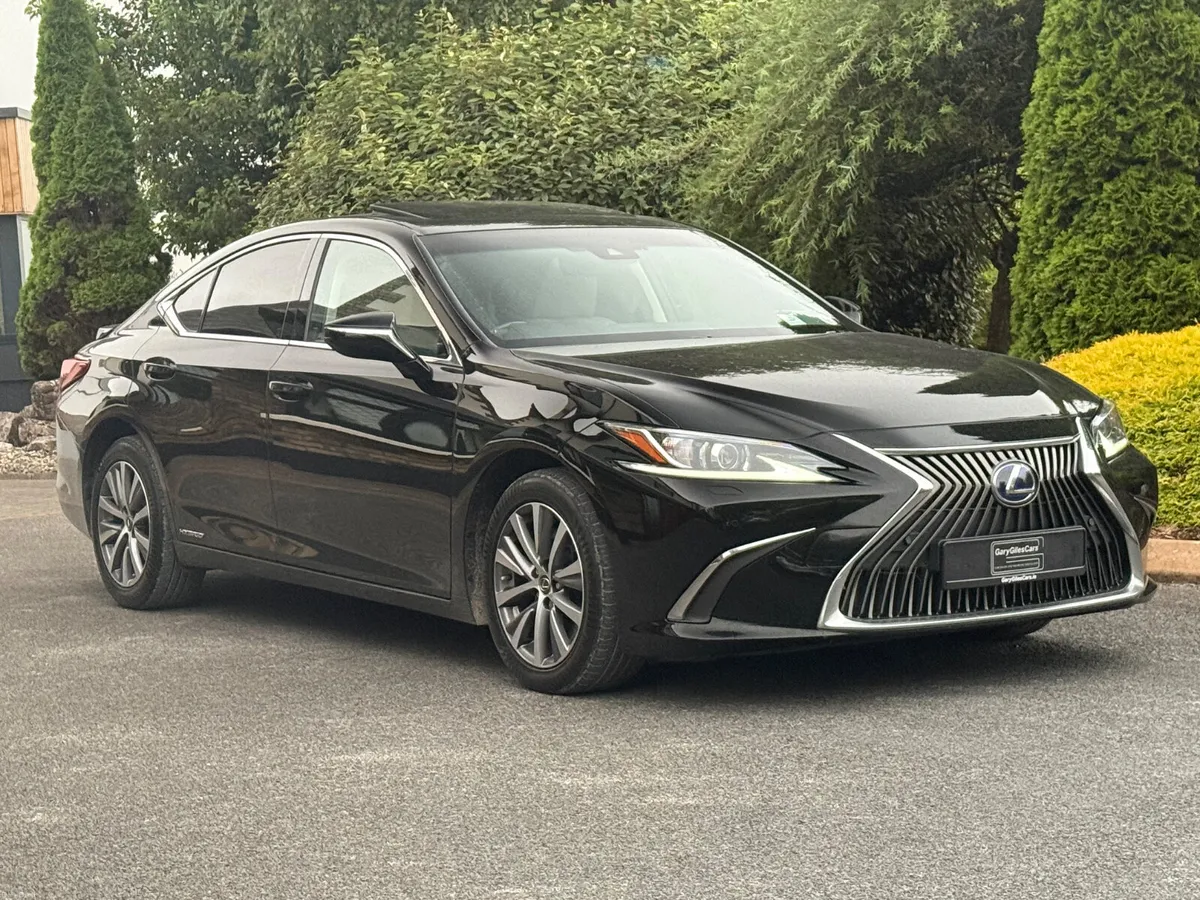 Immaculate 201 Lexus ES300h! - Image 1