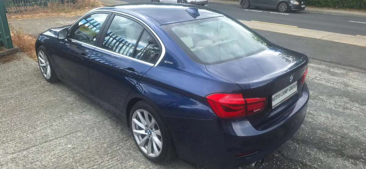 BMW 330e SE Petrol Plug-in Hybrid - Image 5