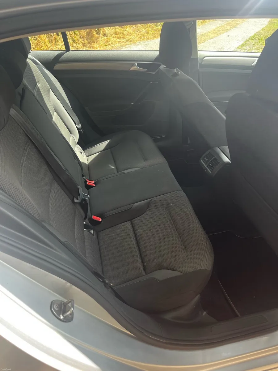 Volkswagen Golf - Image 5