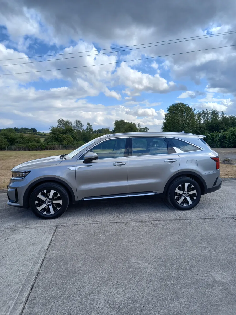 2023 Kia Sorento 2.2 Automatic Diesel - Image 1
