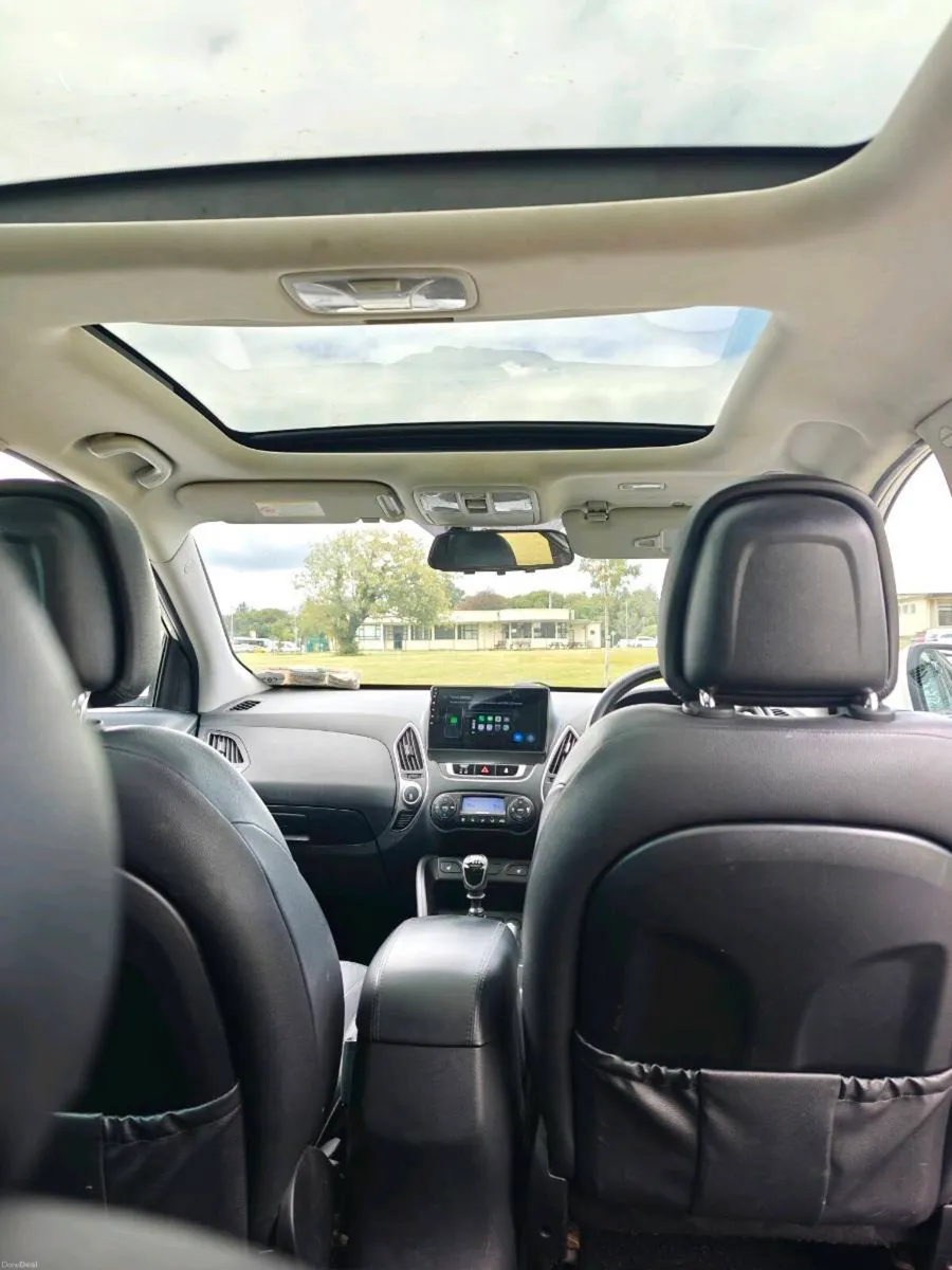 Hyundai ix35 high spec - Image 6