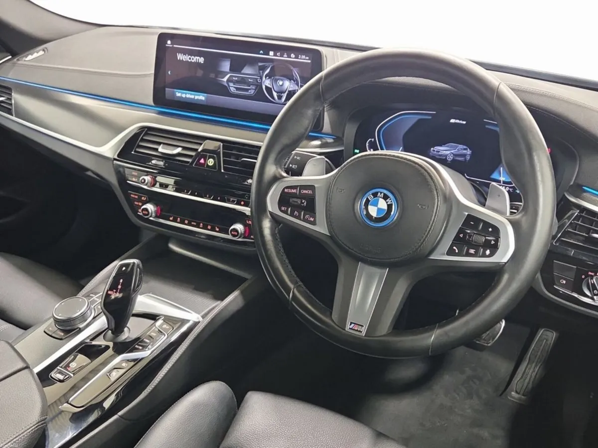 BMW 5-Series 530e M Sport Saloon - Image 6