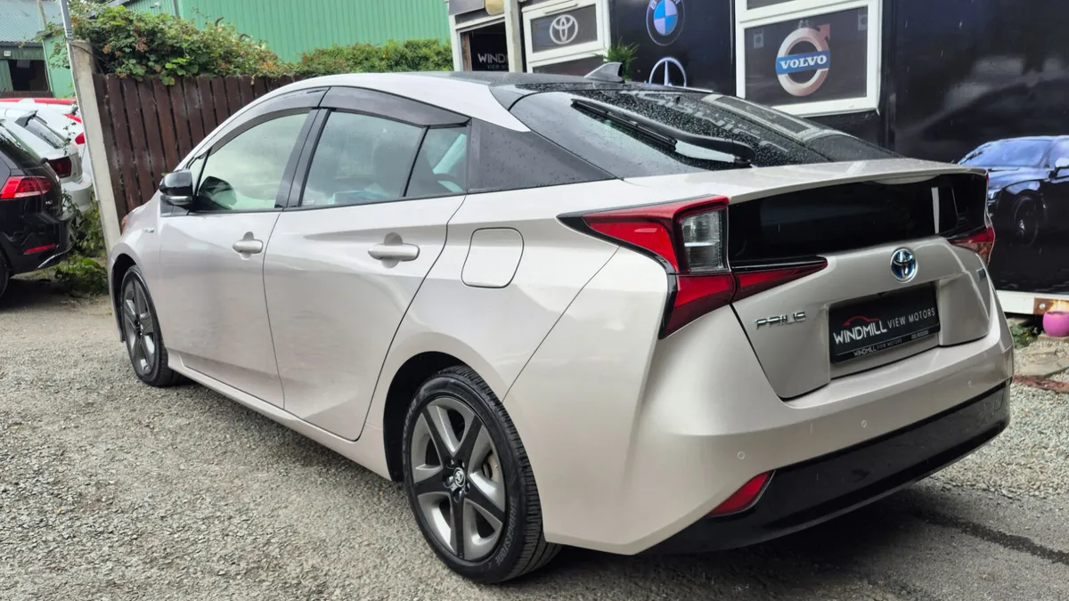 Toyota Prius Hybrid 2019 | High Spec | Automatic - Image 6