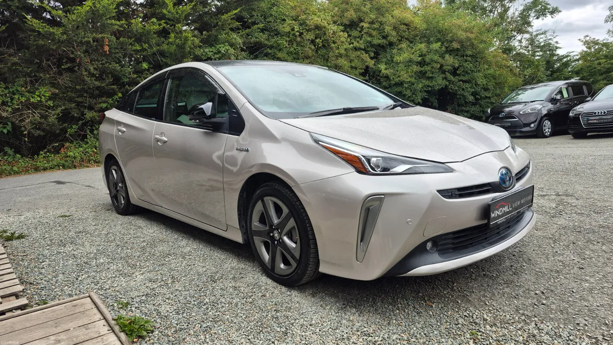 Toyota Prius Hybrid 2019 | High Spec | Automatic - Image 2