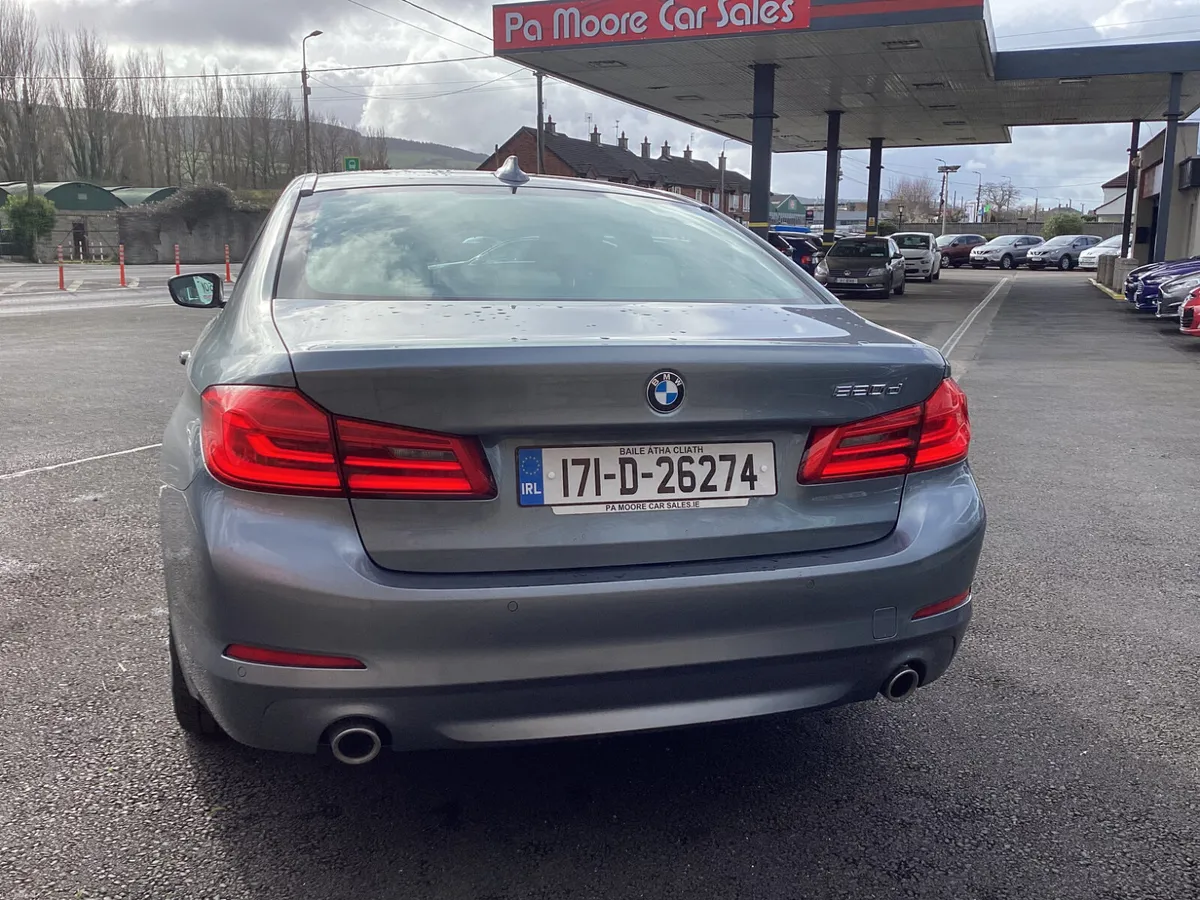 BMW 5-Series ** AUTO * SAT NAV - Image 5