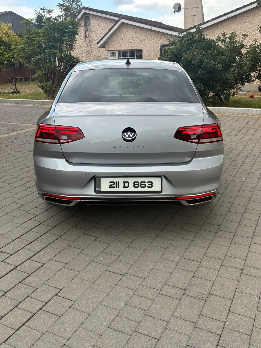 2021 Volkswagen Passat highline business edition - Image 4