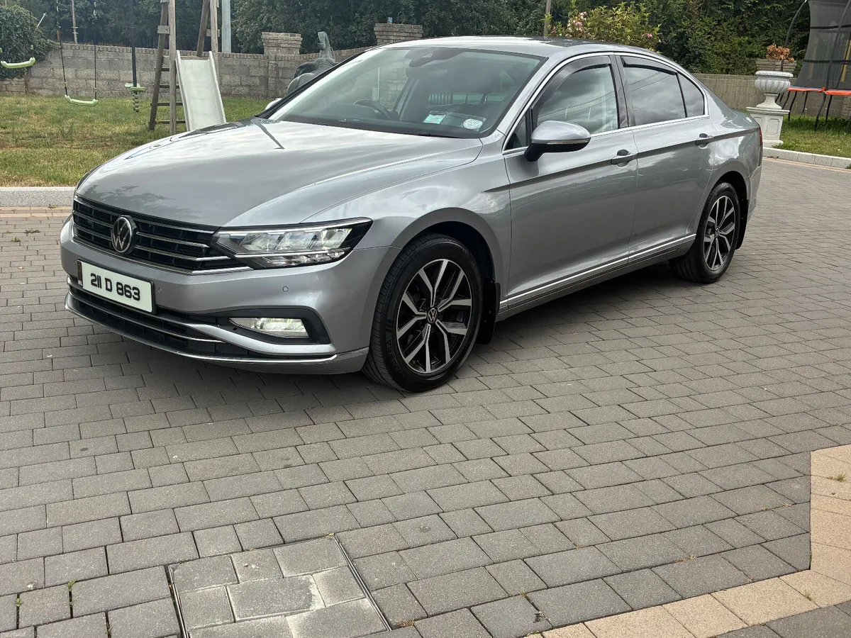 2021 Volkswagen Passat highline business edition - Image 1