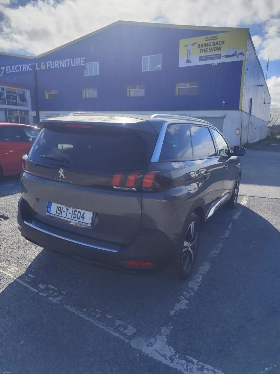 Peugeot 5008 2019 - Image 1