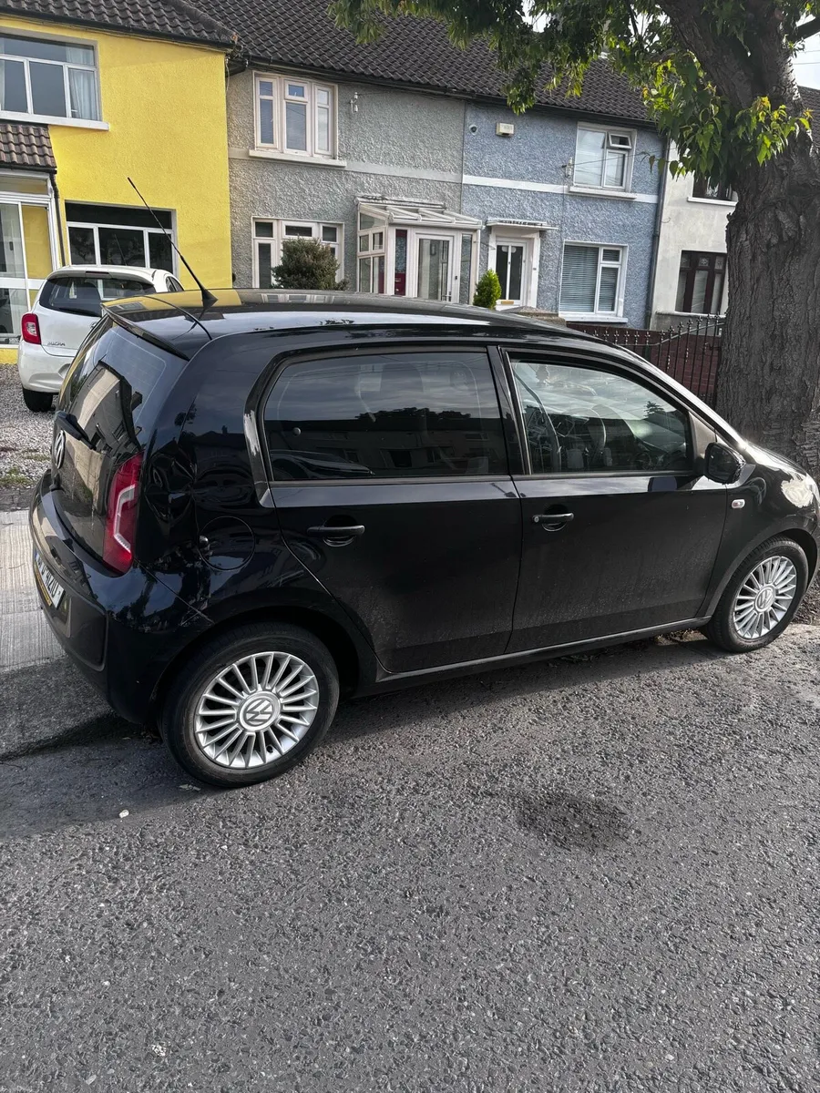 Volkswagen UP! - Image 3