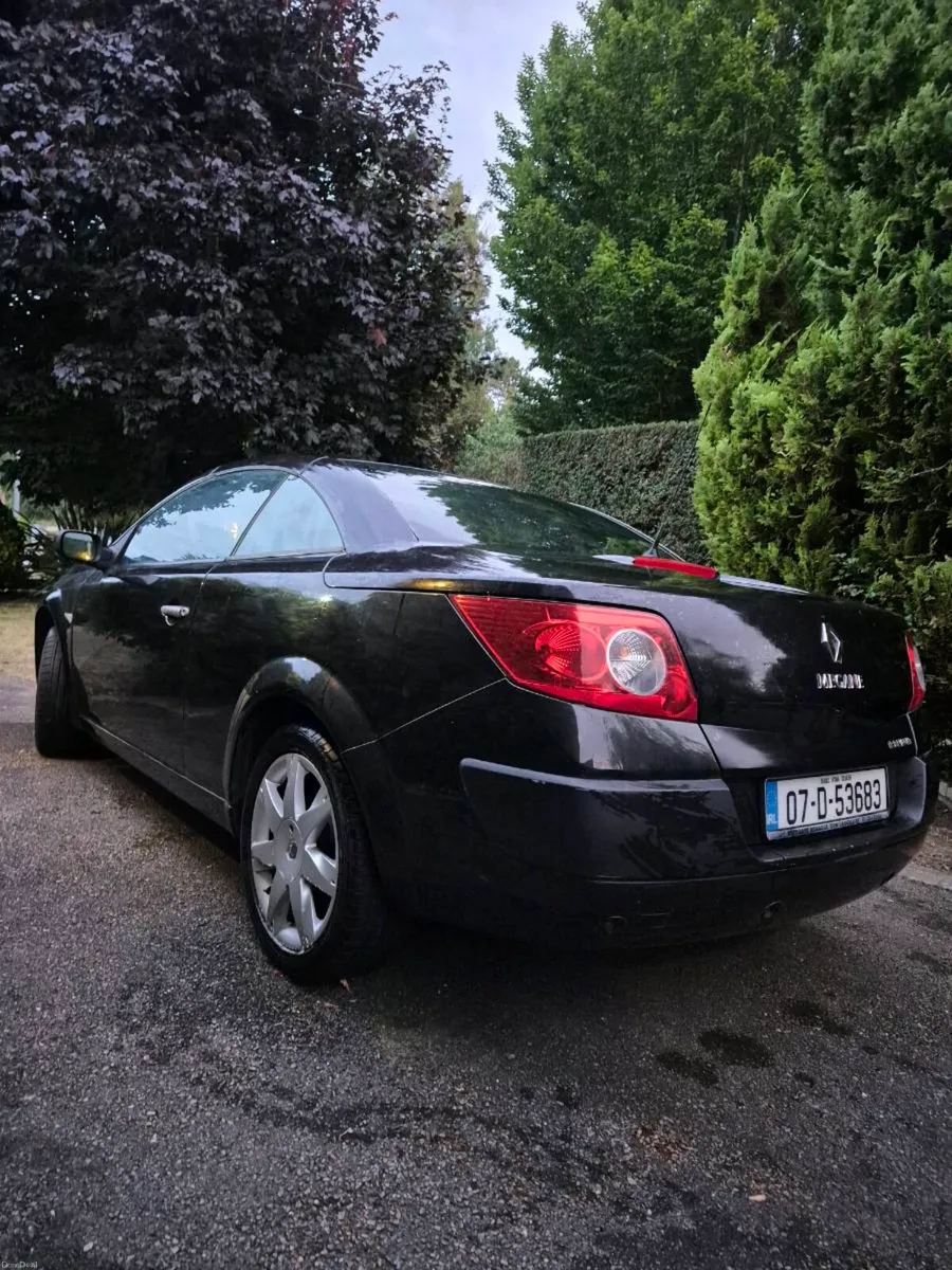 Renault Cabrio Low milage, leather, convertible - Image 2