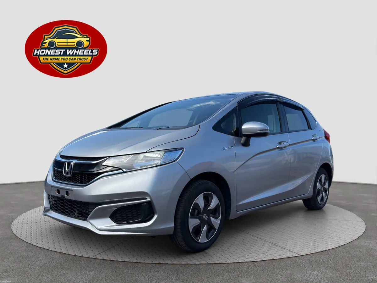 2018 Honda Fit 1.5L Hybrid Automatic - Image 3