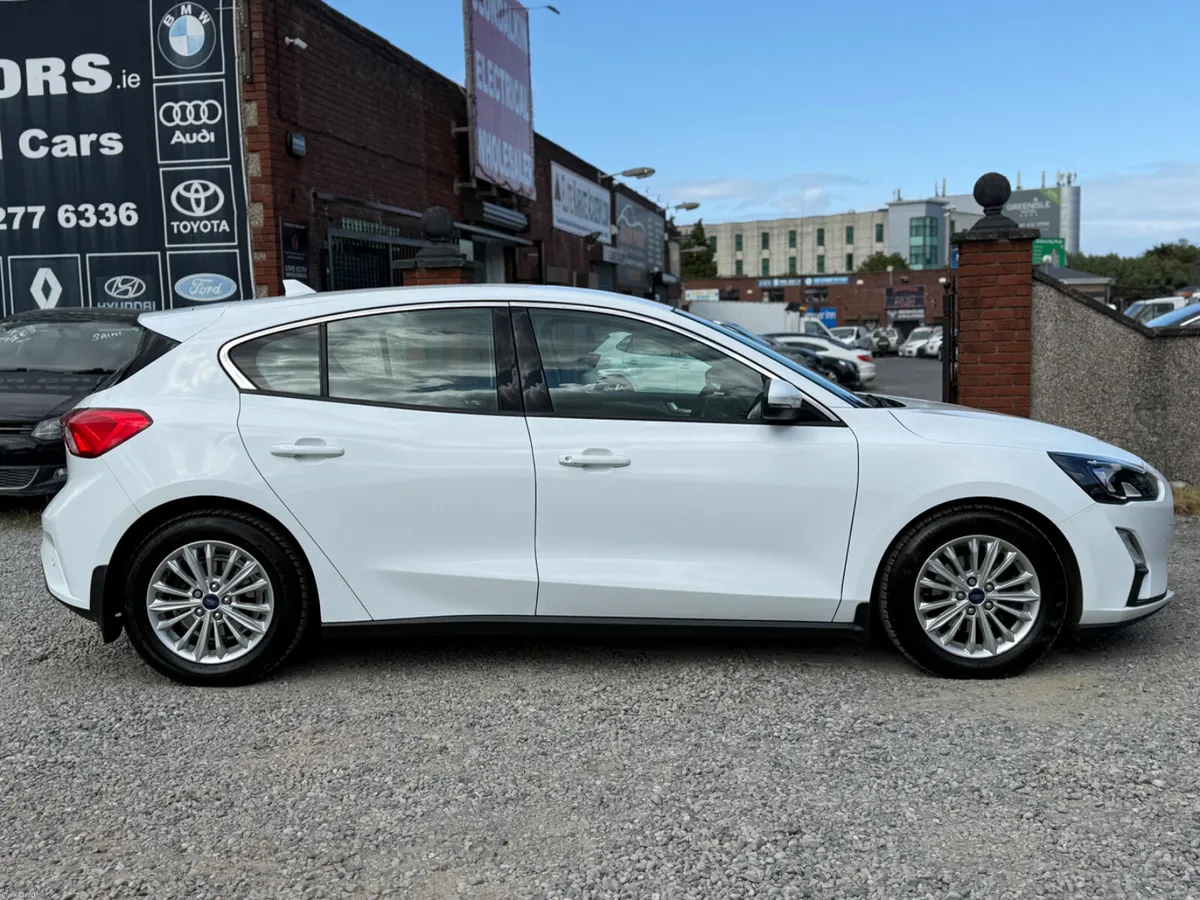 2019 Ford Focus 1.5 TITANIUM - Image 2