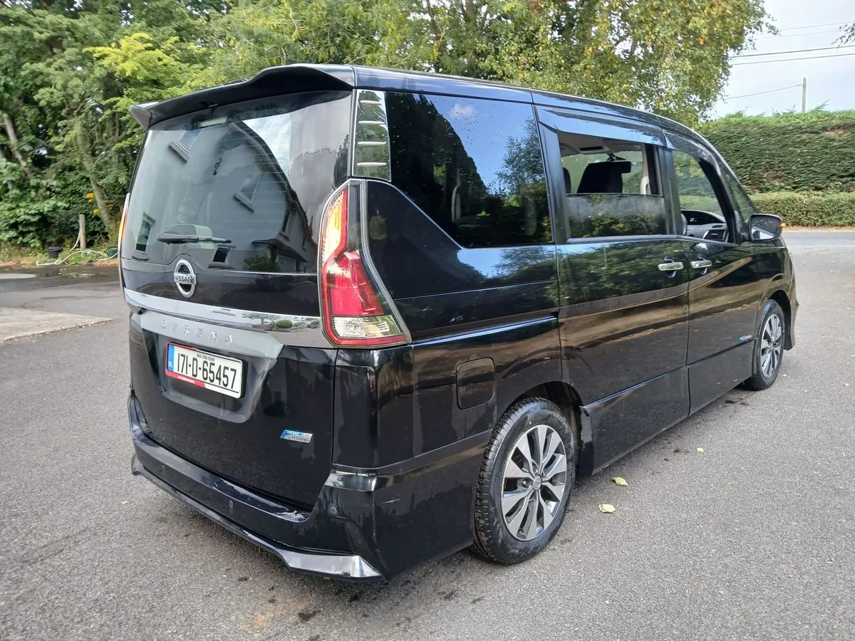 Nissan Serena 8 Seater Hybrid - Image 6