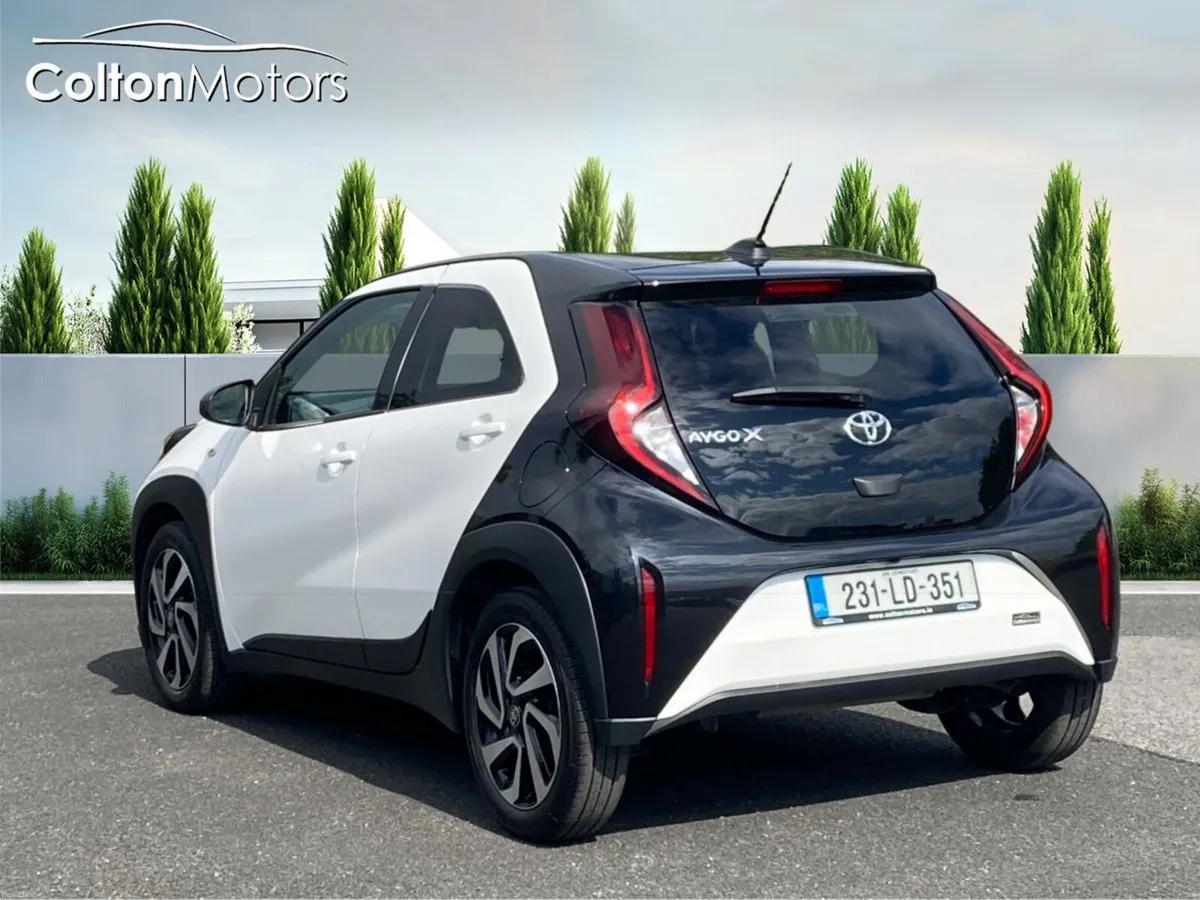 Toyota Aygo X 1.0 Design - Image 2