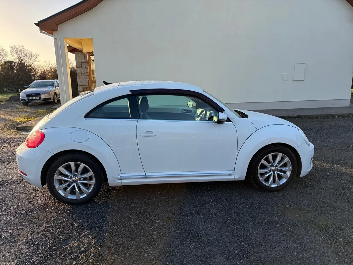 Volkswagen Beetle 2014 - Image 4