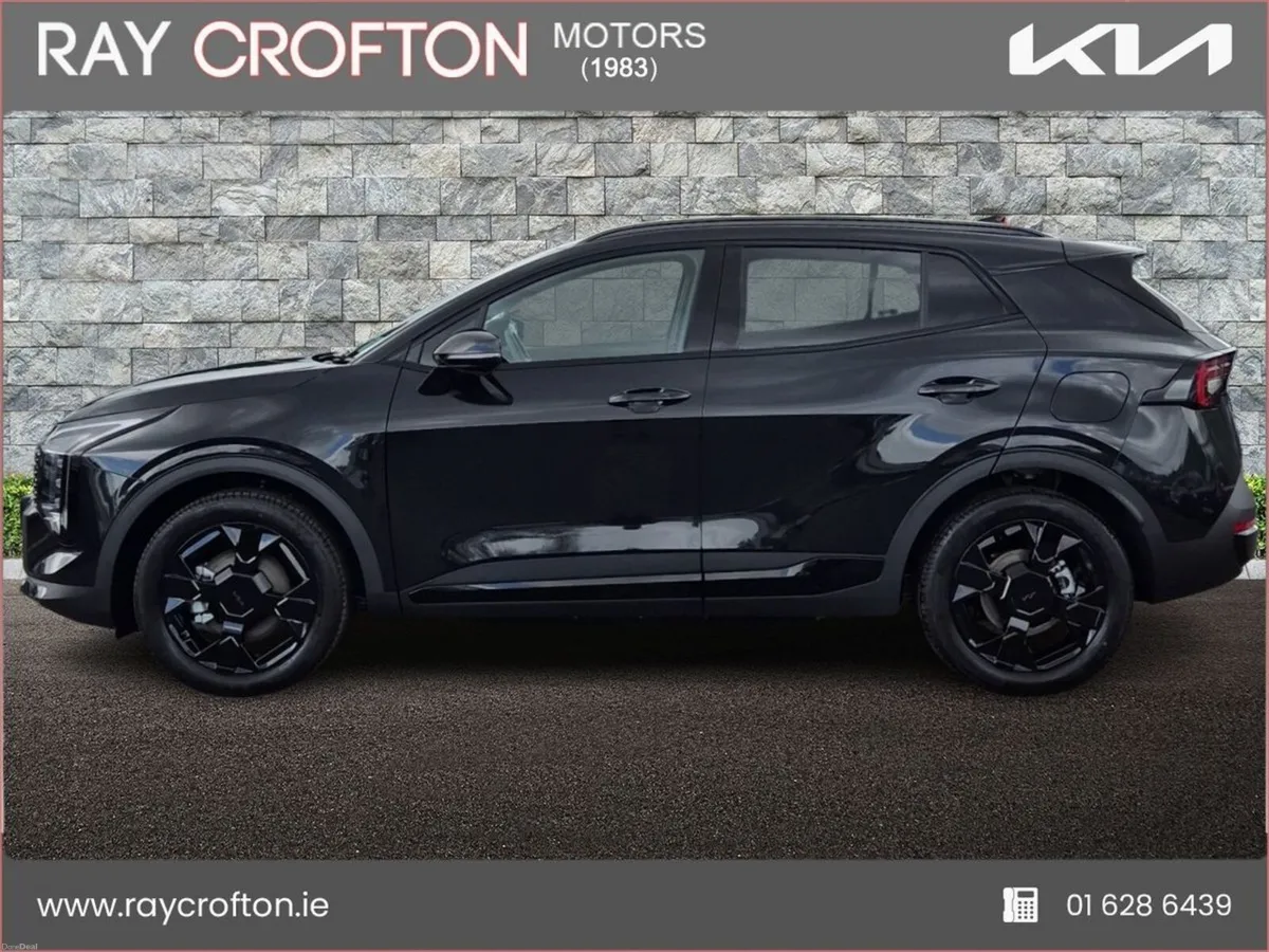 Kia Sportage Black Edition PHEV *0% APR* - Image 5