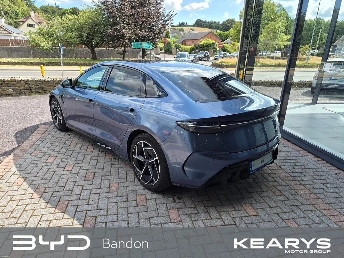 BYD SEAL Design 313 Electric Auto 82.5 kWh - Image 3