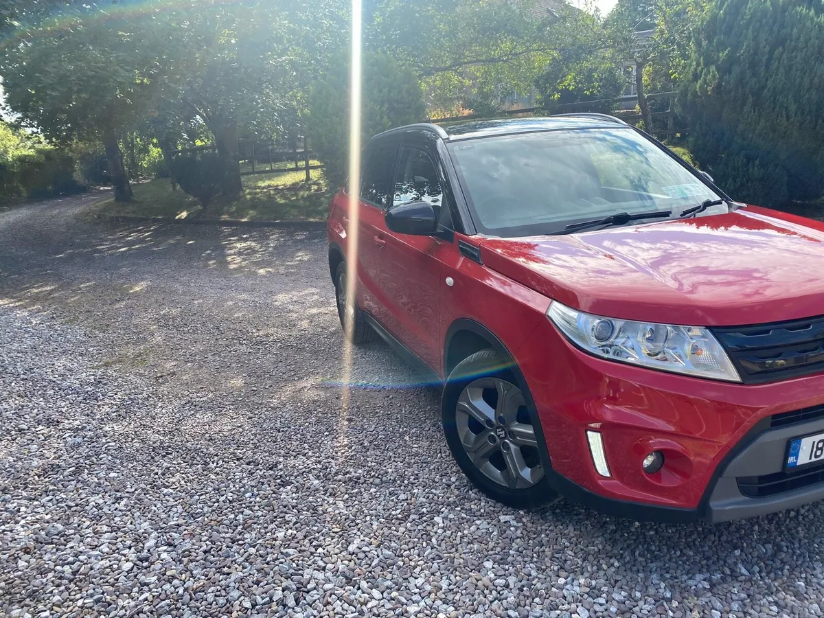 Suzuki Vitara SUV - Image 3