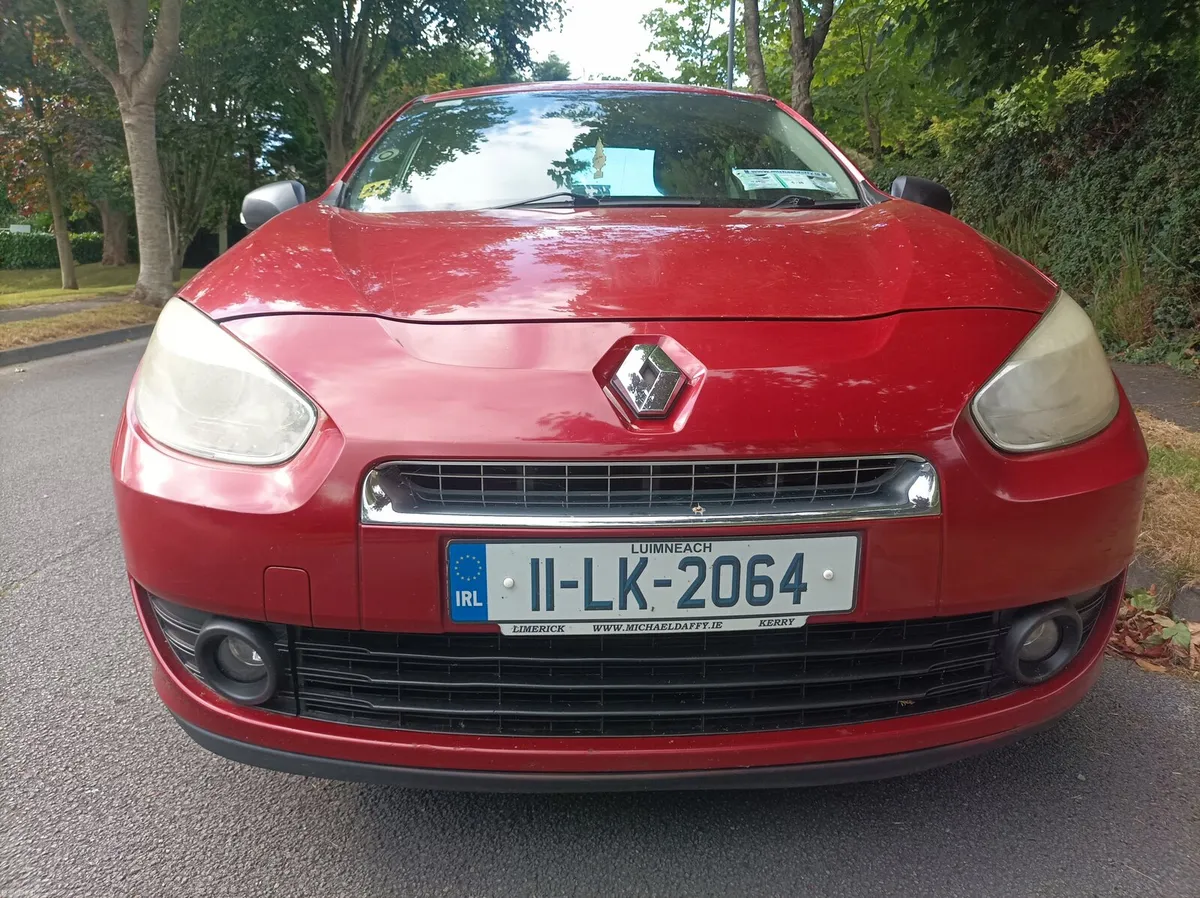 2011 Renault Fluence New NCT 08/27 - Image 2