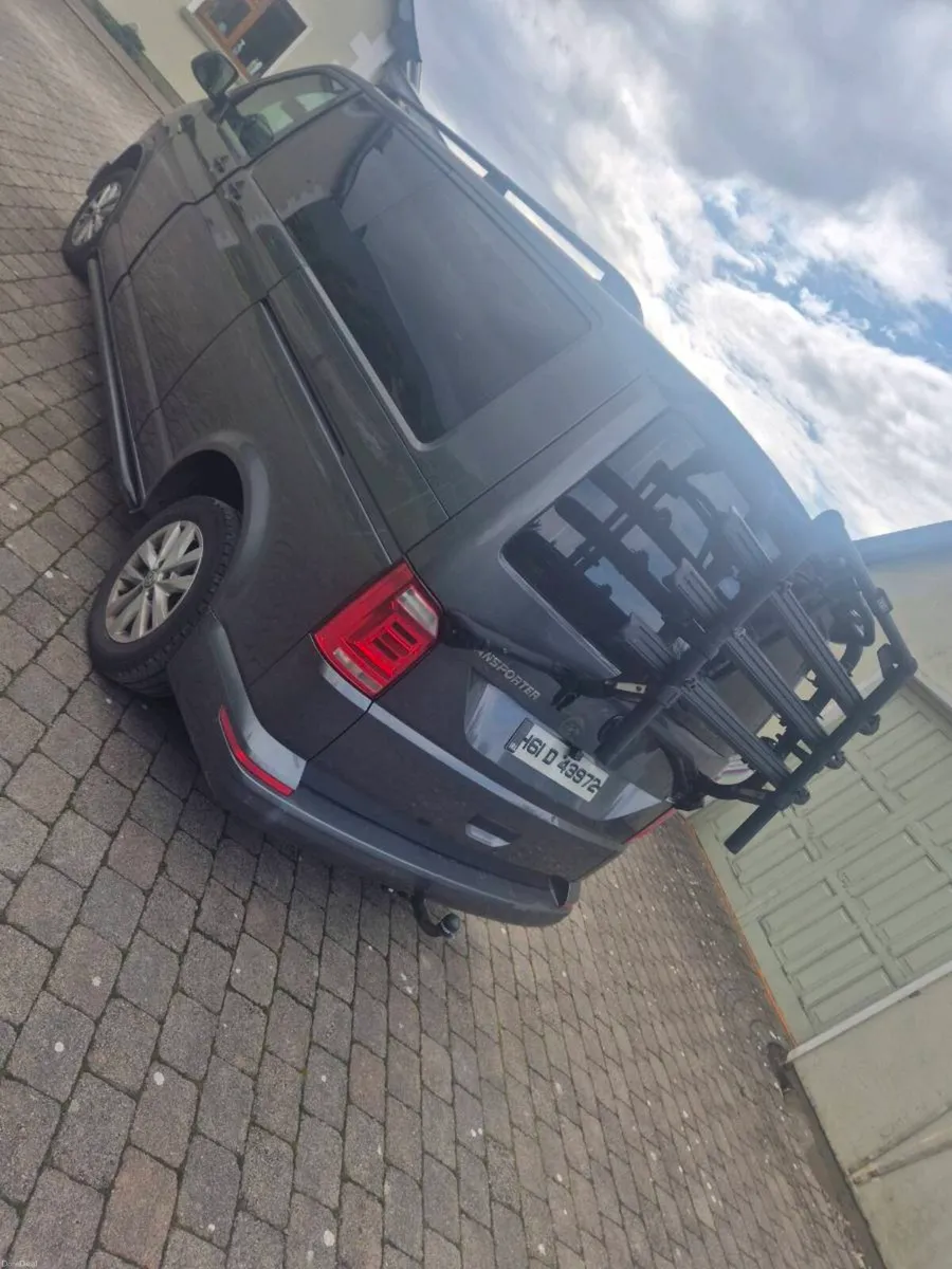 2016 Volkswagen Transporter T6 DSG 9 Seate - Image 4