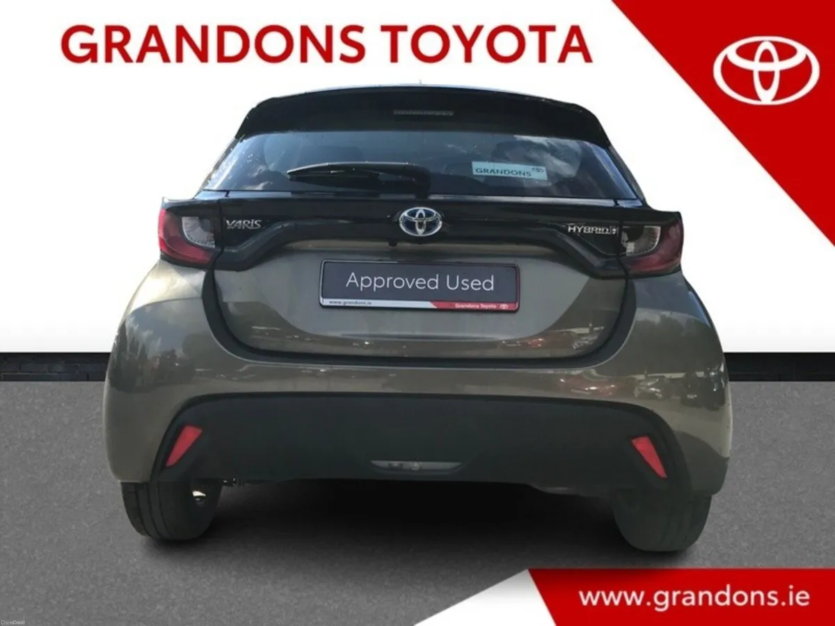 Toyota Yaris 1.5 HYBRID LUNA - GRANDONS - Image 4